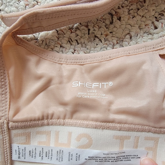 Shefit bra- luxe - Picture 2 of 3
